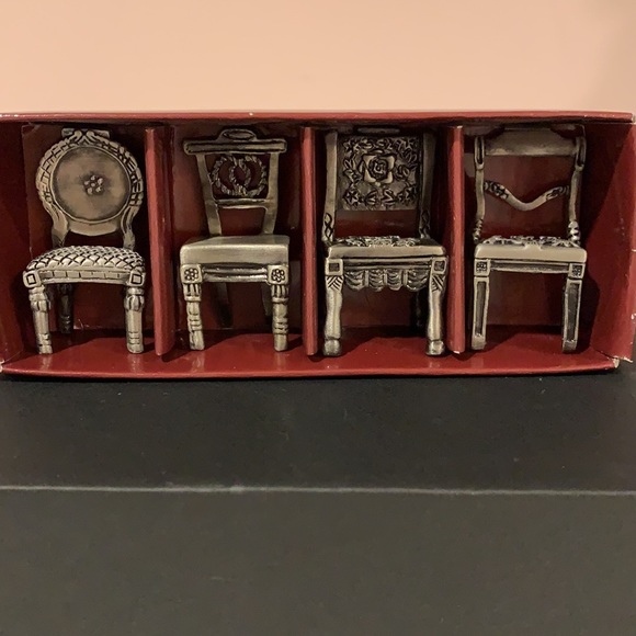 “Placechairs”.  Pewter miniature chairs. Set of 4 - Picture 3 of 5